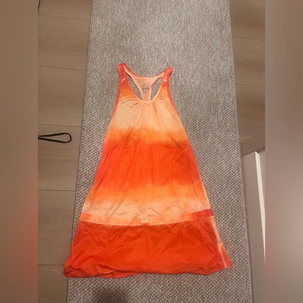 NWOT Nike Orange Dri- Fit Ombre Tank Top